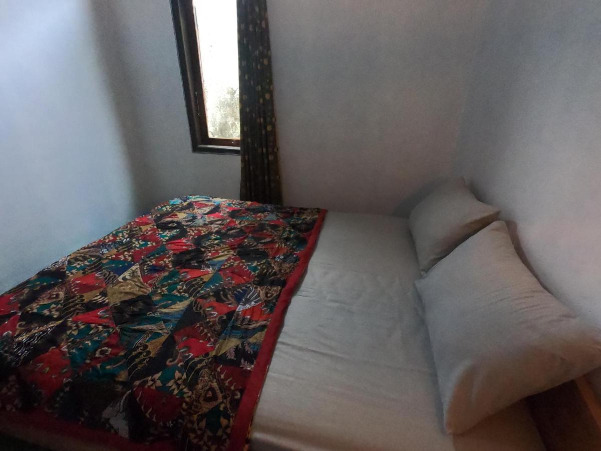 Owl Hostel การีมุนยาวา ภายนอก รูปภาพ