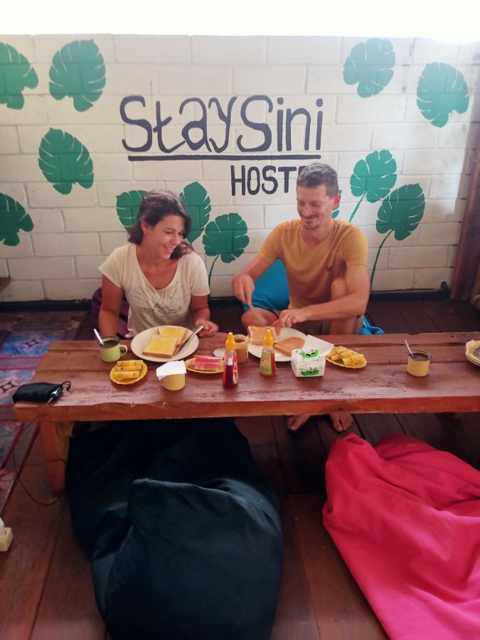 Owl Hostel การีมุนยาวา ภายนอก รูปภาพ