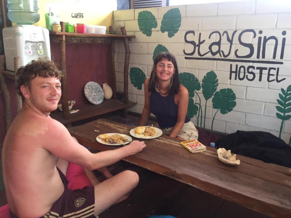 Owl Hostel การีมุนยาวา ภายนอก รูปภาพ